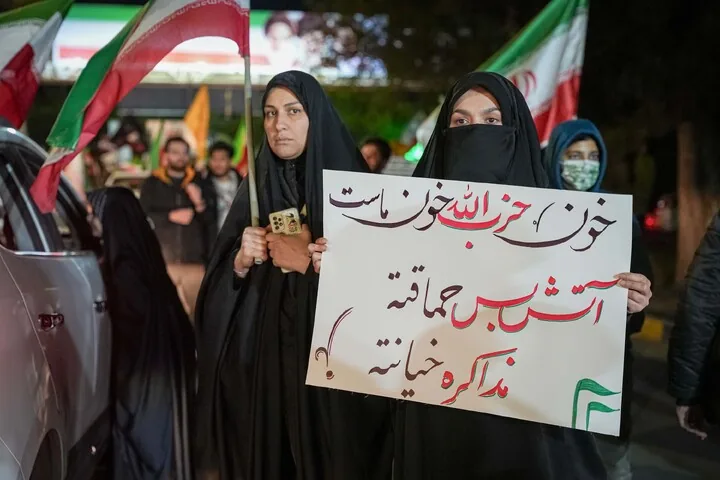 هشدار اطلاعات درباره یک شکاف جدید؛ «دیپلماسی، میدان، خیابان» به کجا میرسد؟ | تندروها کشور را به سمت یک شکاف خطرناک میبرند