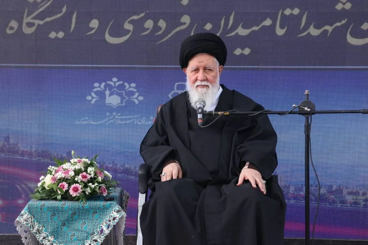 آیتالله علمالهدی: تکمیل خط ۳ قطار شهری مشهد به تأمین واگنها وابسته است