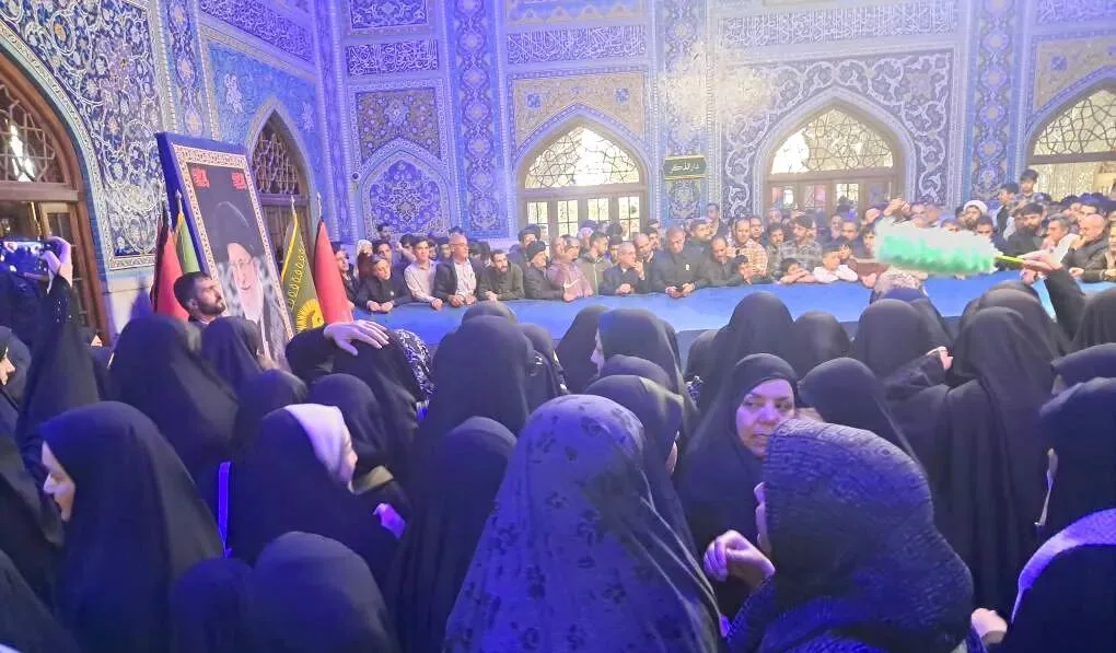 تجدید بیعت فرماندهان بسیج دانشآموزی مشهد با آرمانهای رهبر شهید در حریم رضوی
