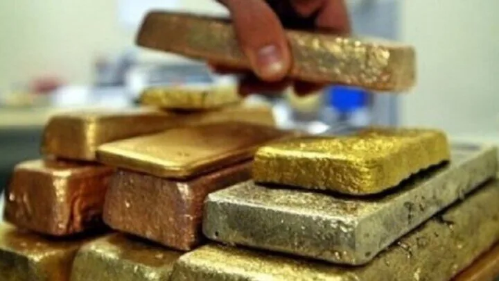 محموله سنگین طلای آبشده بدل در قم توقیف شد