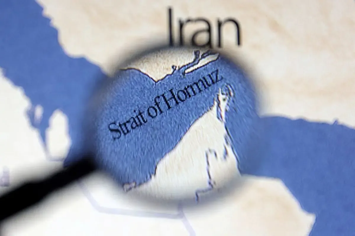 هر راهبردی درباره تنگه هرمز باید با هزینه کمتر و امنیت بیشتر همراه باشد/ حرف منتقدان دلسوز داخلی درباره تنگه را بشنوید
