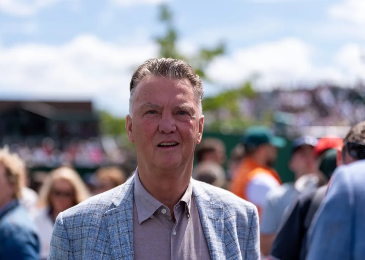هرکسی را به لیگ قهرمانان راه میدهند تا پول بگیرند!