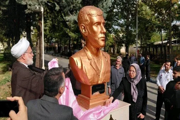 سردیس شهید مدافع سلامت مصطفی رستمپور در کردستان رونمایی شد