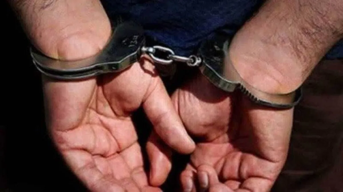 دستگیری کلاهبردار ۵ میلیارد ریالی با رسیدهای جعلی بانکی در شیراز