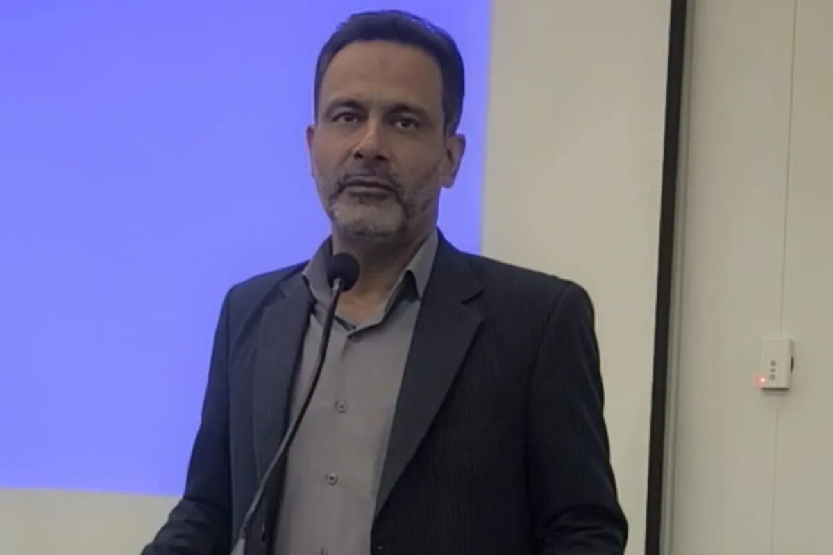 مسئولان در شرایط کنونی با مردم همراهی بیشتری داشته باشند