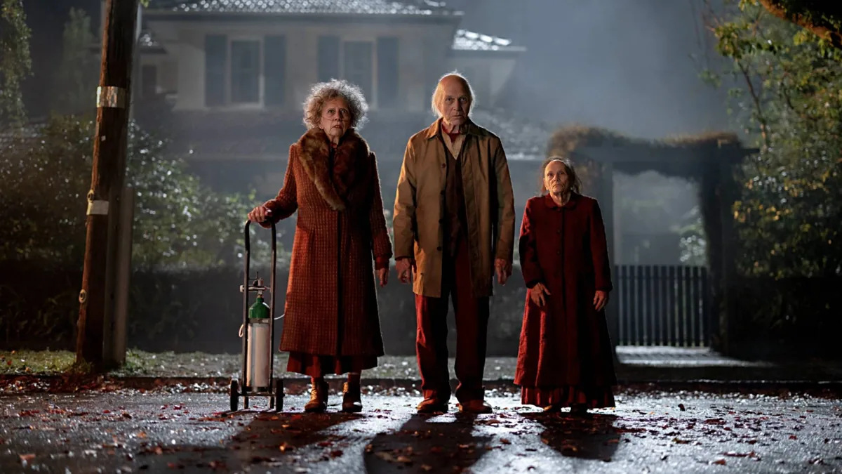 نقد فیلم Insidious out of the Further | قایم‌باشک با ارواح