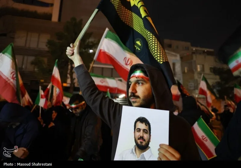 تجدید میثاق مدالآوران علمی و قهرمانان ورزشی با امام شهید