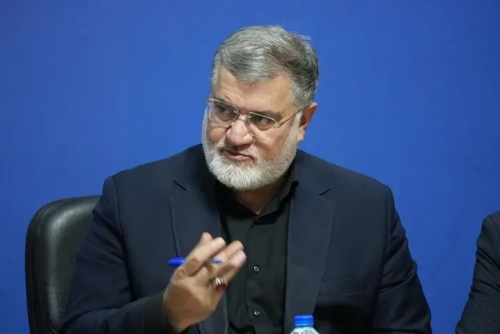 ببینید| جدال مجری با استاندار بر سر دورکاری کارمندان