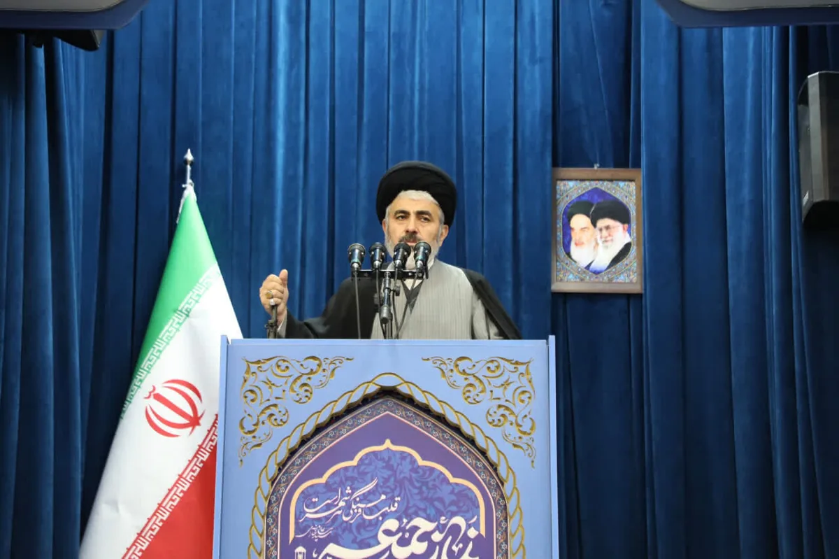 ایران امروز در دنیا به قله های توان نظامی و توان علمی رسیده است
