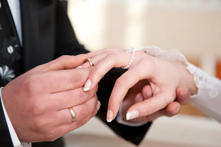 کاهش ۲۰ هزار عددی ازدواج نسبت به سال گذشته