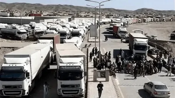 مرز پاکستان باز است اما ۳ هزار کامیون ایرانی پشت آن گیر کرده اند