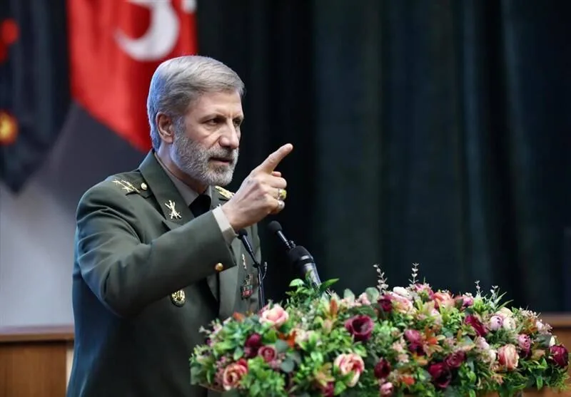 امیر حاتمی: تنگه هرمز در نظارت کامل ایران است