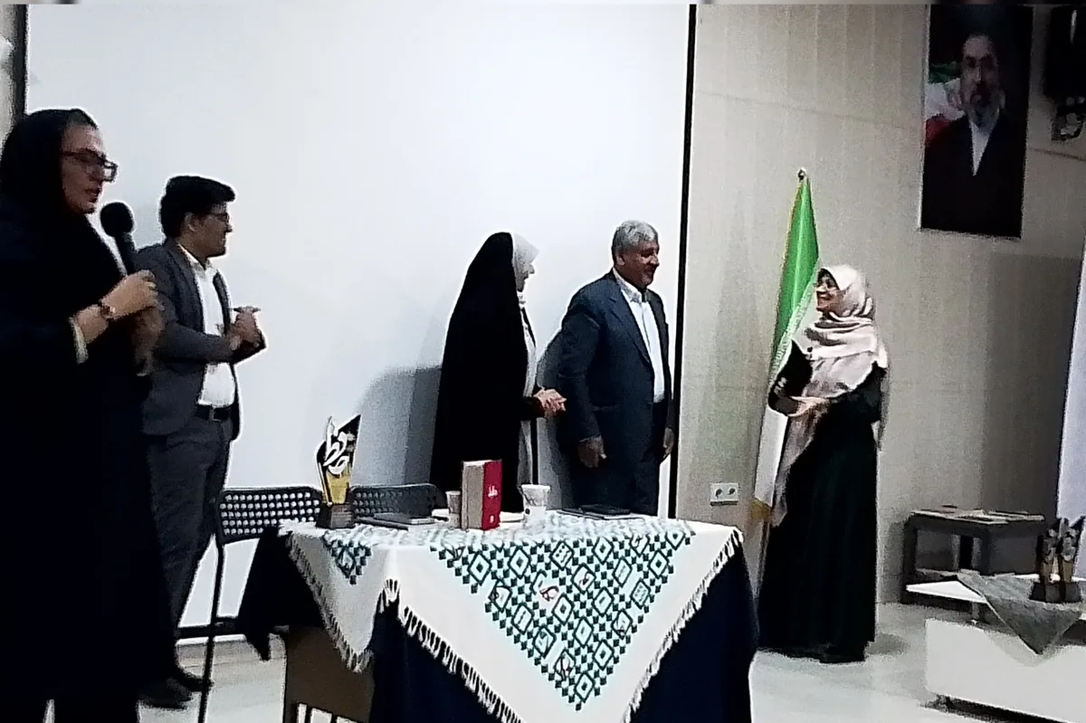 حافظ و پیوندهای شعر فارسی با فرهنگ هرمزگان