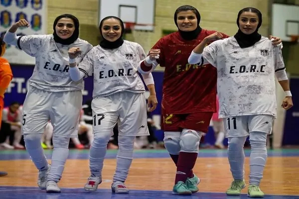 جدال مدعیان در آبادان در غیاب استقلال؛ گلبرگ در اندیشه جبران