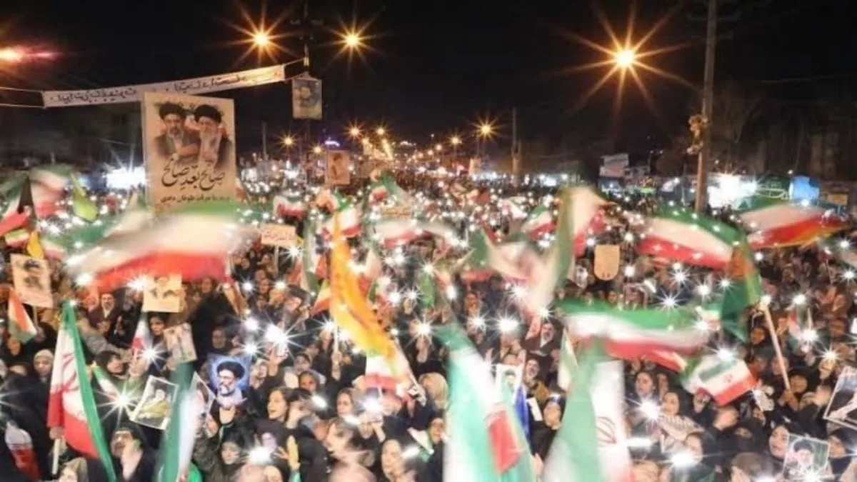 نگاهی به تجمعات شبانه اقتدار و مقاومت از لنز دوربین شهروندخبرنگارها