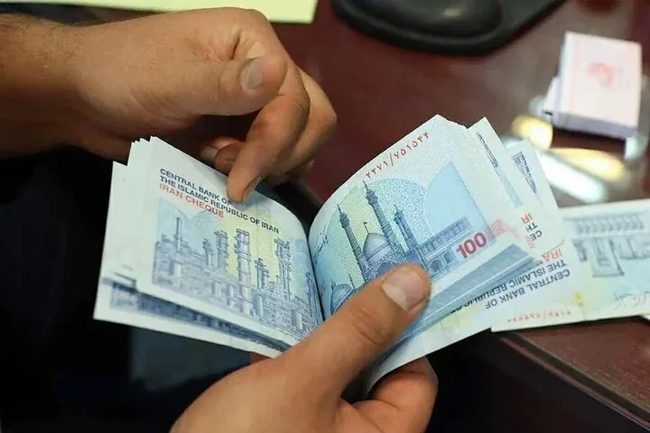 خبر مهم برای سرپرستان خانوار / فردا حساب این افراد، میلیونی شارژ میشود