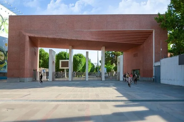 اعلام تعطیلات تابستانه دانشگاه صنعتی شریف از ۱۰ تا ۲۳ مرداد