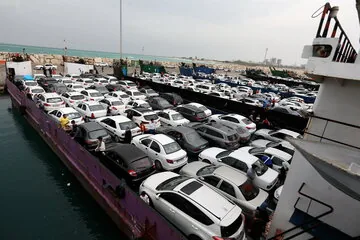 دبیر شورای عالی مناطق آزاد: واردات خودرو باید با رویکرد اقتصادی دنبال شود