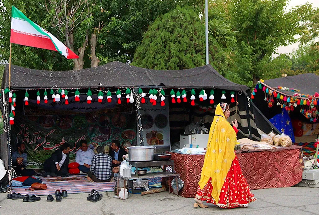 پایکوبی آبادینشینان بر بلندای «تهران»؛ اهالی دوردست در قلب پایتخت+فیلم