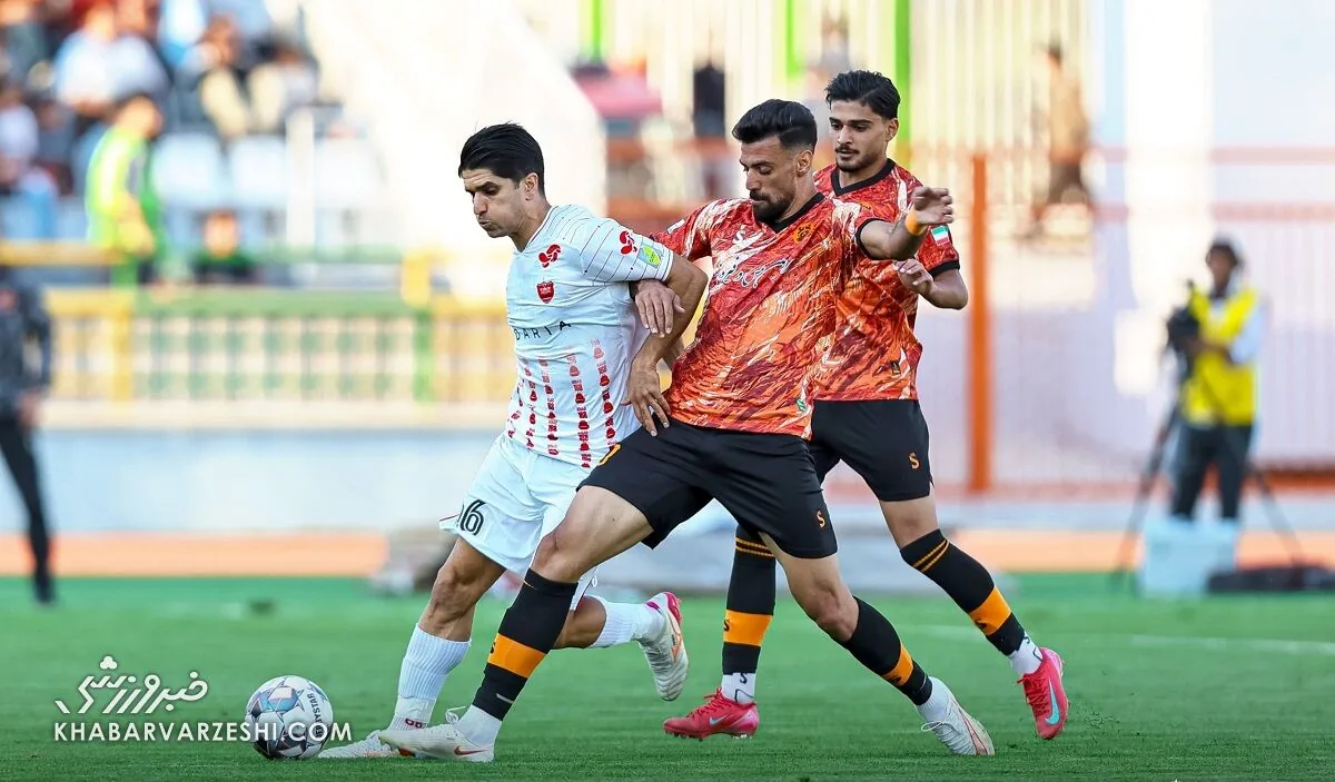پویا پورعلی در دیدار مس شهر بابک - پرسپولیس