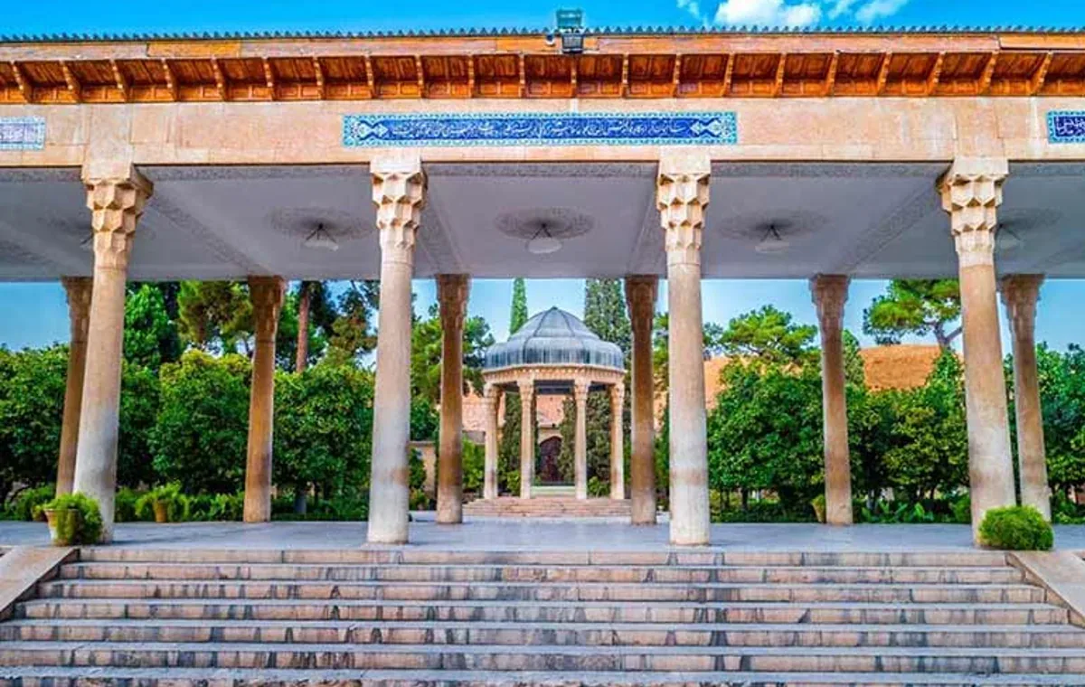 بنای امروزی و نقش آندره گدار