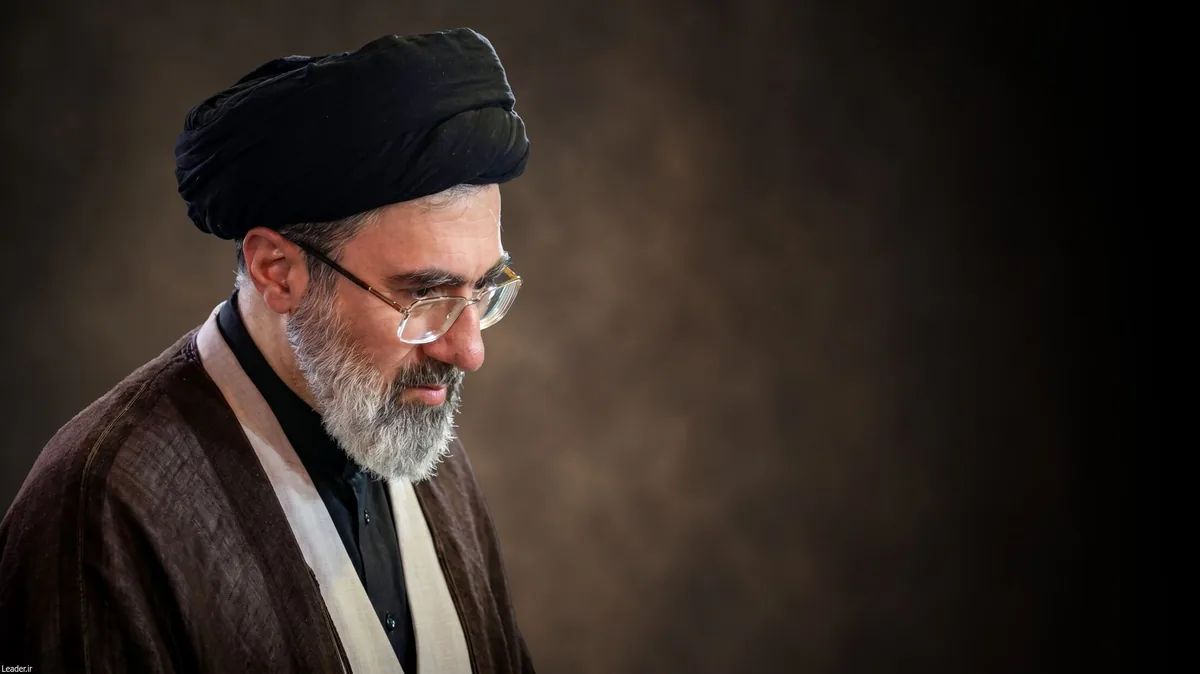 پیام رهبر انقلاب به مناسبت هفته انتظامی | رفتار اعتمادآفرین فراجا میتواند اعتماد مردم را ارتقاء دهد | نقش پررنگ فراجا برای تأمین امنیّت در سالهای اخیر برجستگی بیشتری یافته است
