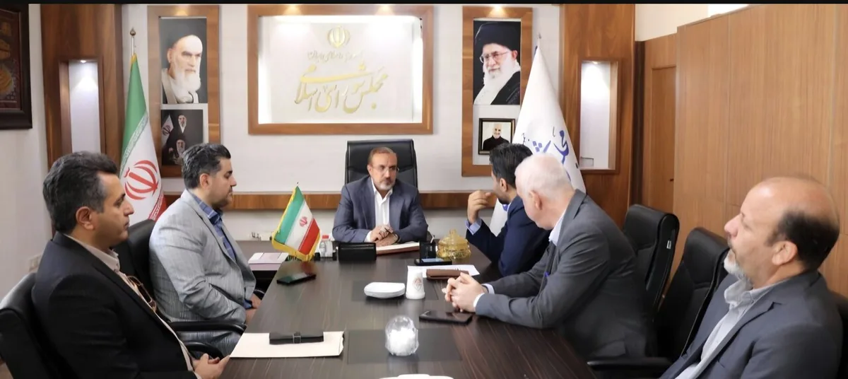 پیگیری مشکلات ارتباطی و توسعه زیرساختهای ارتباطی روستاهای غرب استان البرز