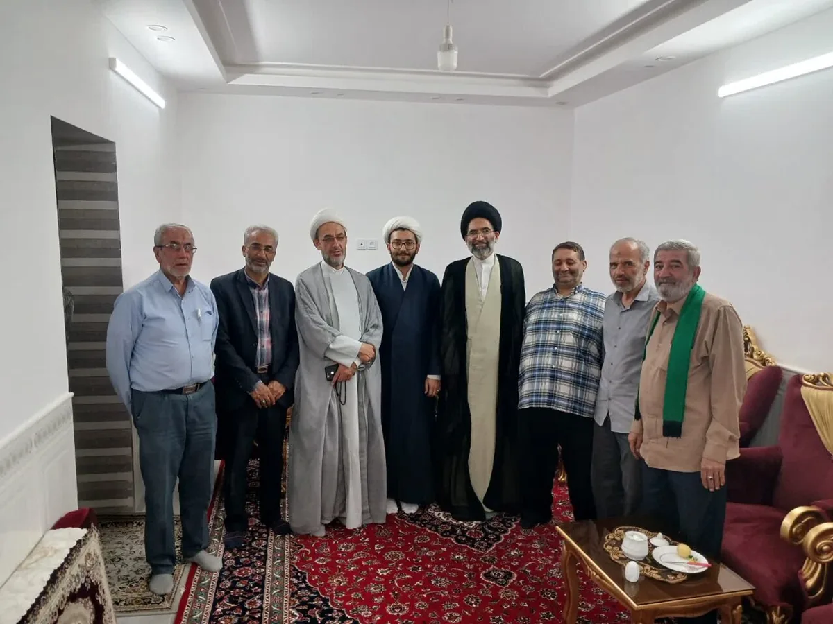 حضور مستمر امام جمعه کاشان در تجمعات شبانه مردمی+ تصاویر