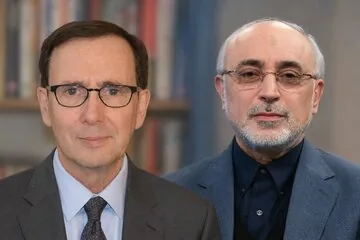 جدال قلمی صالحی و آلن ایر درباره بنبست تهران و واشنگتن / صالحی: وظیفه دیپلماسی پیشگیری از جنگ است / آلن ایر: رفع سوءتفاهم نزاع اصلی را حل نمیکند