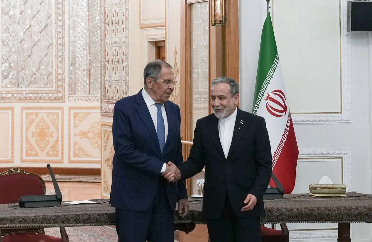 توئیت مهم عراقچی درباره دیدار با سرگئی لاوروف/ در طول تاریخ همکاری، ایران و روسیه هرگز تا این اندازه به یکدیگر نزدیک نبوده است
