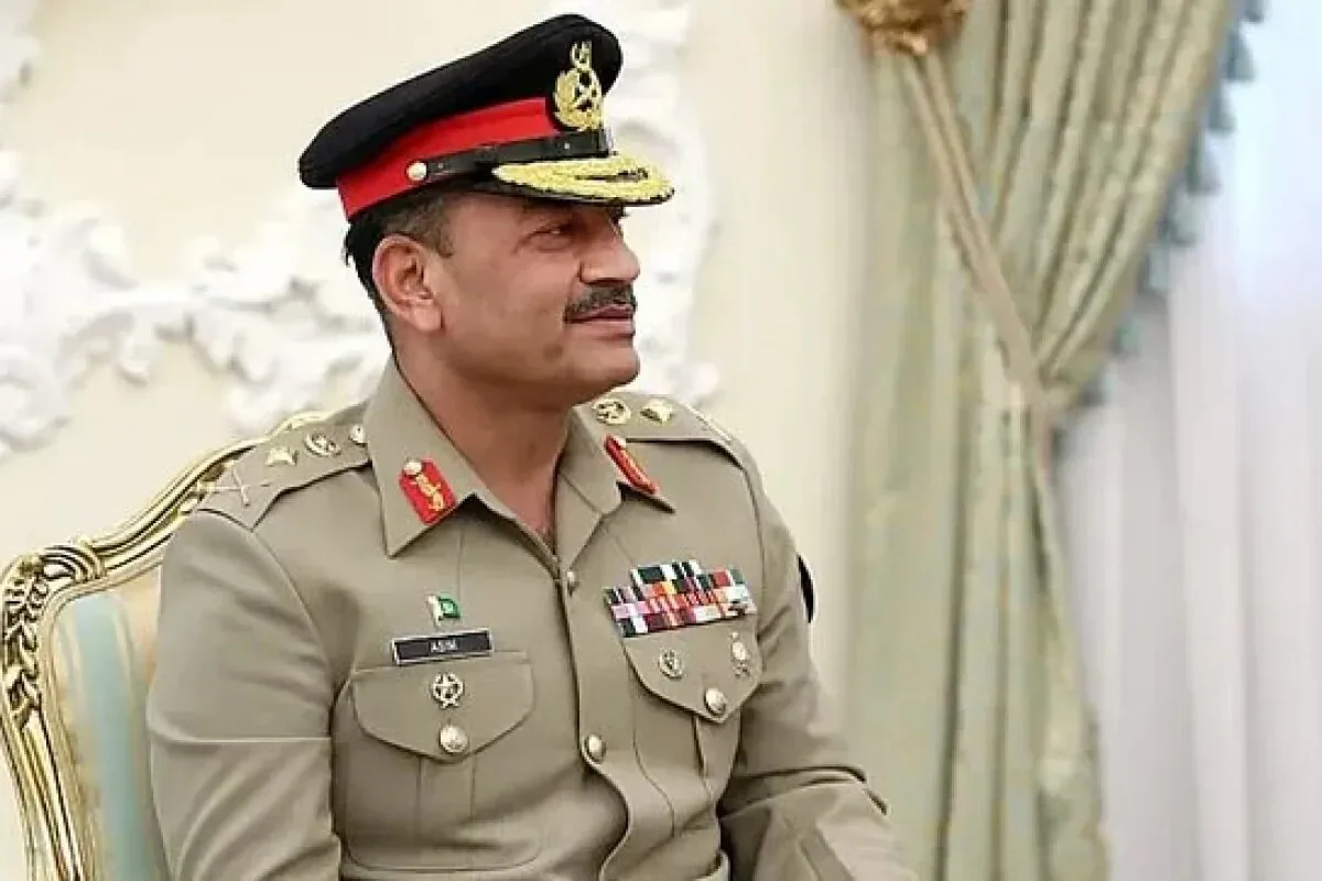 فرمانده ارتش پاکستان با پیام آمریکا در راه است