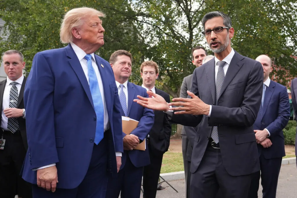ترامپ و ساندار پیچای