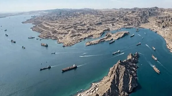 هشدار مسکو درباره افزایش قیمت نفت در پی تداوم تنشها در تنگه هرمز