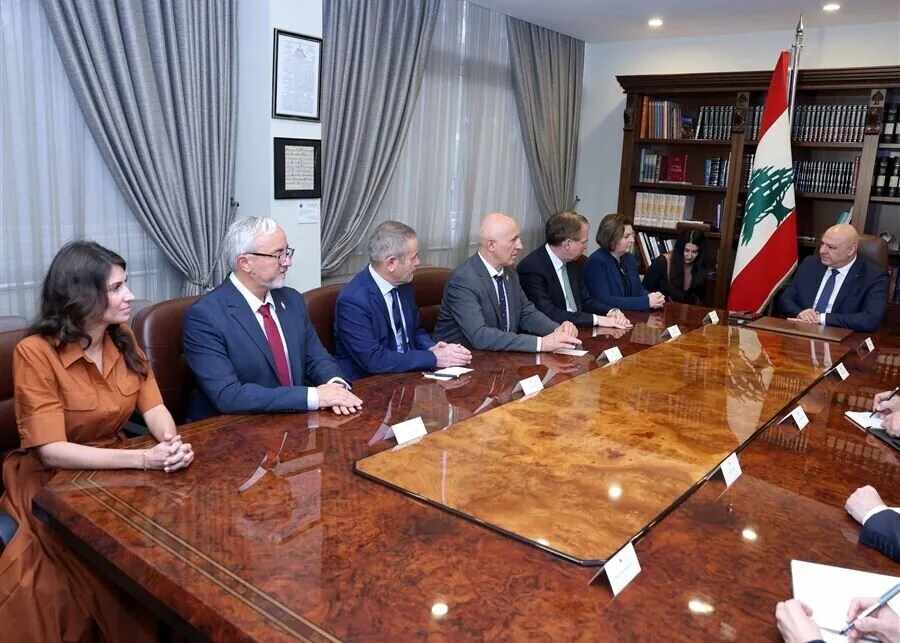 رئیسجمهور لبنان: وحدت مسلمانان و مسیحیان سپر دفاعی کشور در برابر آشوب است