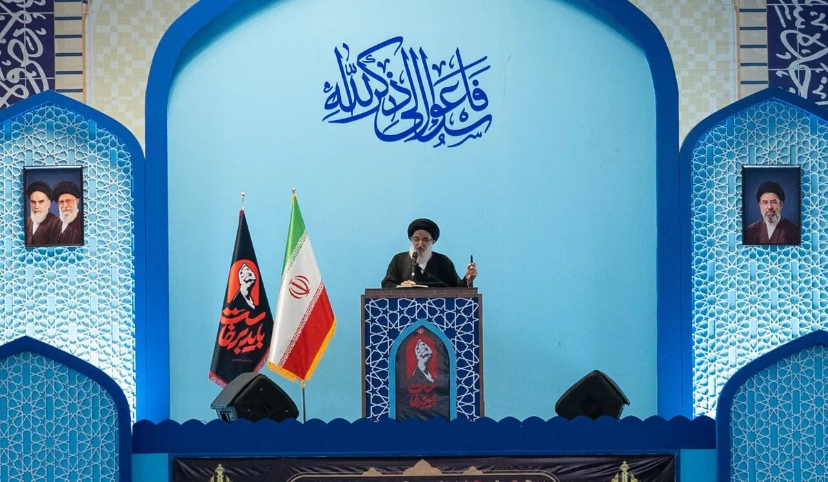 امام جمعه کرج: دشمن در صورت تکرار حماقت پاسخ کوبنده تر دریافت می کند