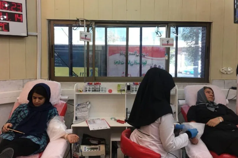 اراک به عنوان پایگاه پایلوت افزایش اهدای خون بانوان در کشور انتخاب شد