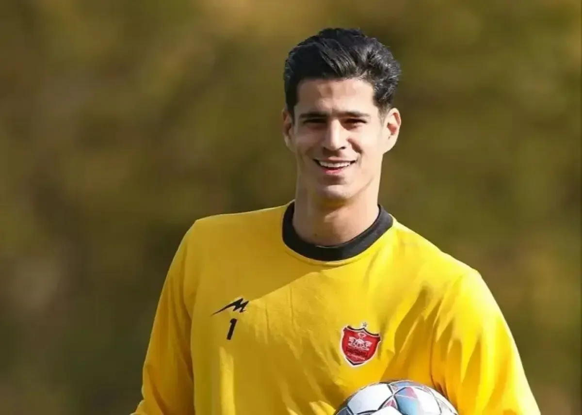 بازوبند پرسپولیس به پیام نیازمند میرسد؟