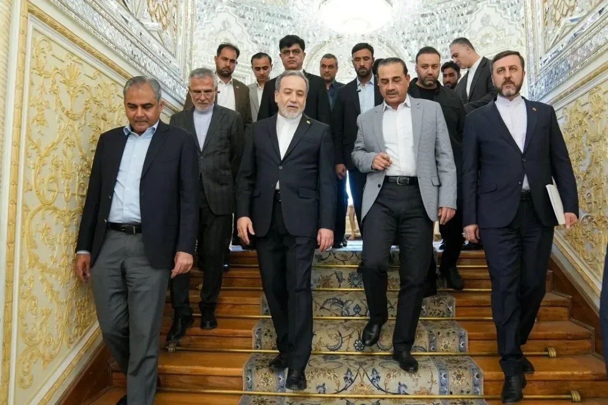الحدث: رایزنیهایی میان میانجیها و ایران برای برگزاری نشستی در ترکیه پیش از ۴ نوامبر در جریان است / جدول زمانی پیشنهاد میانجیگری شامل بازگشایی تنگه هرمز و لغو محاصره آمریکا است / ایران خواستار کاهش مهلت هفتروزه به چهار روز شده