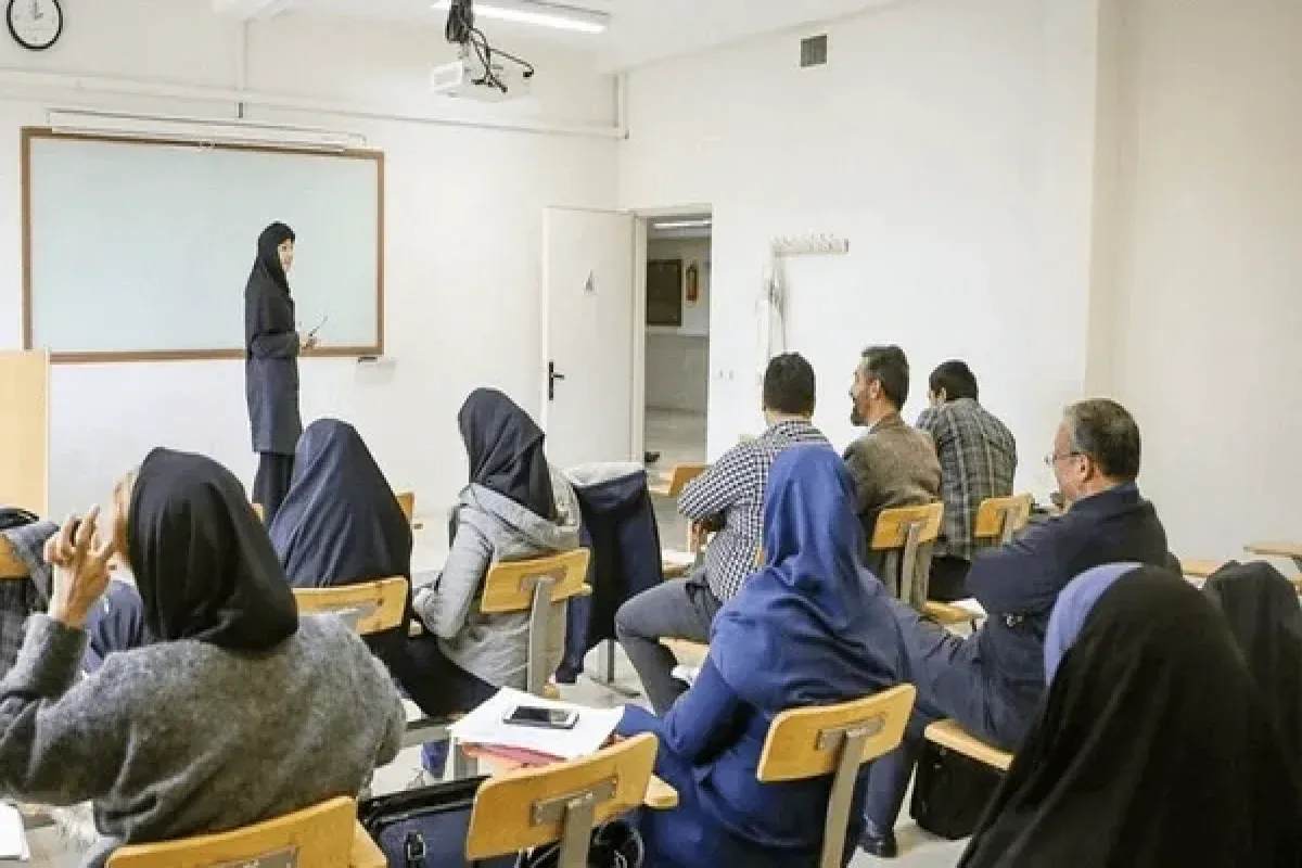 کلاسهای دانشگاه مجازی میشود؟ / معاون وزیر علوم پاسخ داد
