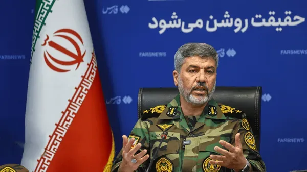 سخنگوی ارتش: ناوهای آمریکایی را به عقبنشینی بیشتر وادار میکنیم