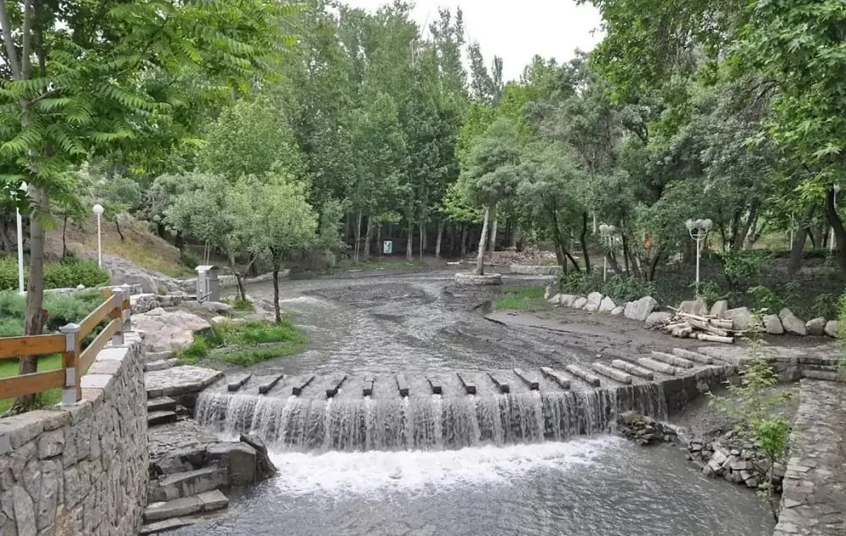 پارک جنگلی، شترسنگ، رصدخانه و دژ شاهان