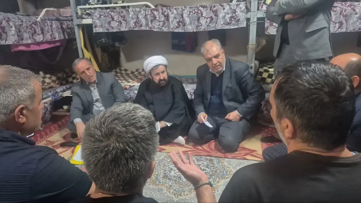 معاون قضایی قوه قضاییه و رئیس کل دادگستری استان از زندان ارومیه بازدید کردند/ بررسی بیواسطه پروندههای قصاص، امنیتی و مالی