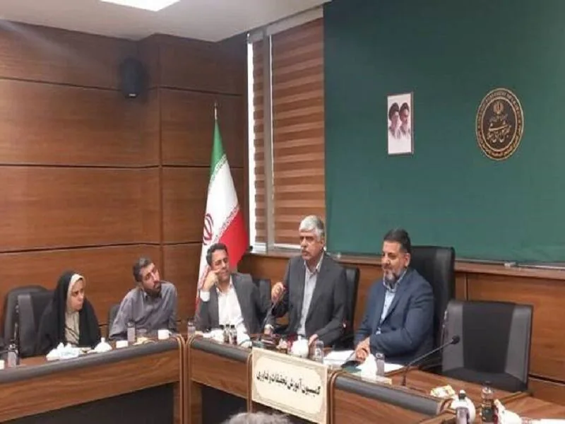ضرورت تقویت سرمایه صندوقهای پژوهش و فناوری و نظارت بر عملکرد آنها