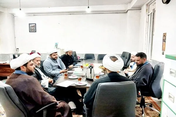 جلسه شورای آموزش مدرسه علمیه امام خمینی(ره) هرسین برگزار شد+عکس