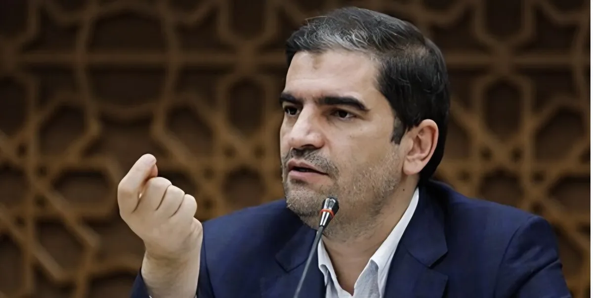 وزارت صمت باید پاسخگوی وضعیت آشفته بازار خودرو باشد