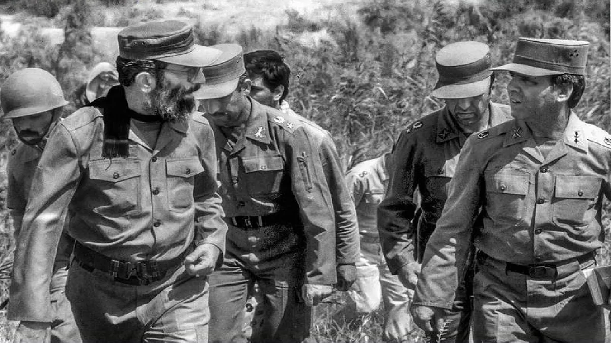 «وقتی آمد»؛ روایت حضور رهبر معظم انقلاب در خط مقدم