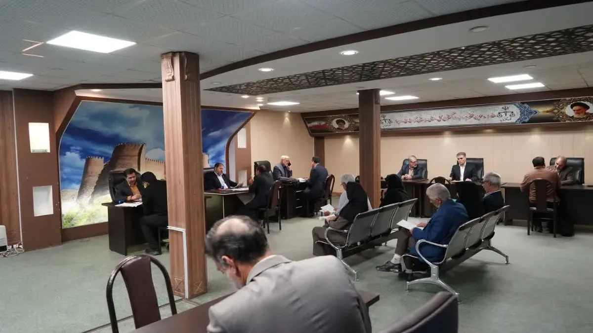برنامه هفتگی ملاقات عمومی مسئولان قضایی لرستان در سراسر استان برگزار شد