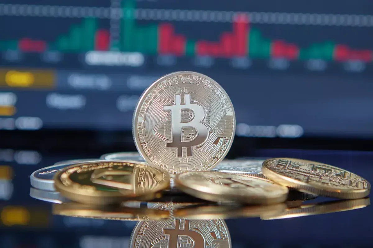 بیتکوین در رقابت با طلا و سهام آمریکا پیشتاز میشود؟