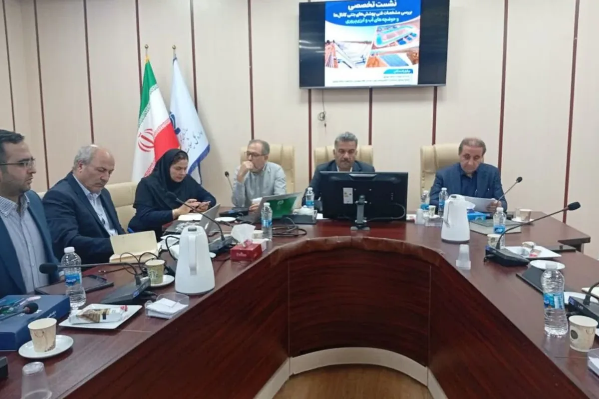 مدیرکل شیلات بوشهر: رعایت استانداردهای فنی ضرورت توسعه آبزیپروری است