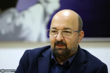جواد امام: اصلاحات سیاسی و اجتماعی جایگزین حل مشکلات اقتصادی نیست/ شفافیت، پاسخگویی و شایستهسالاری باید به اصول عملی اداره کشور تبدیل شوند